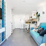 Amazing In Americas Hill