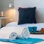 Amazing In Americas Hill Apartman